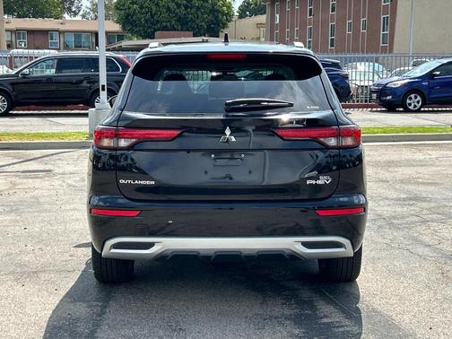 2023 Mitsubishi Outlander PHEV SEL