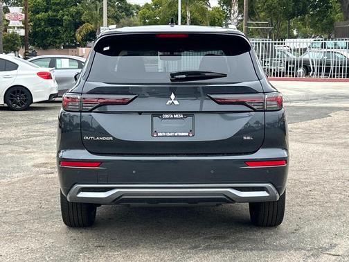 2025 Mitsubishi Outlander SEL