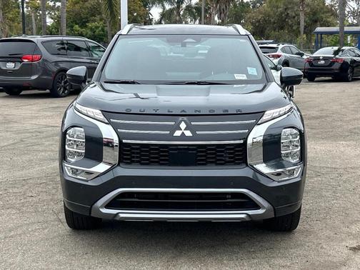 2025 Mitsubishi Outlander SEL