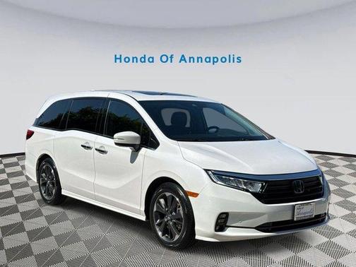 Platinum White Pearl 2024 Honda Odyssey Elite
