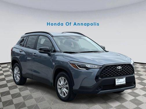 2025 Toyota Corolla Cross LE