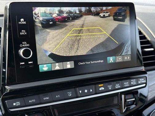 Solar Silver Metallic 2026 Honda Odyssey Elite