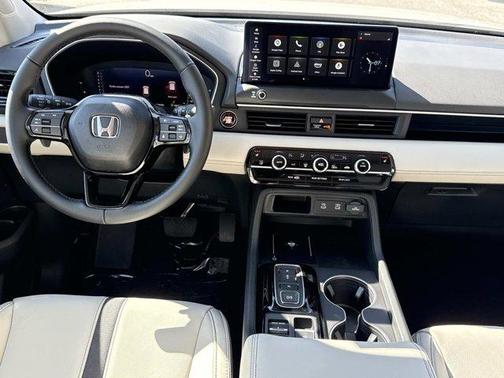 Platinum White Pearl 2026 Honda Pilot EX-L