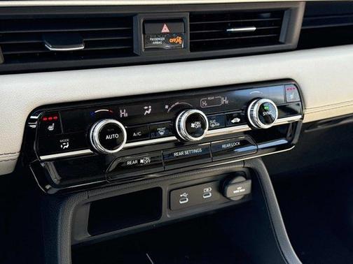 Platinum White Pearl 2026 Honda Pilot EX-L