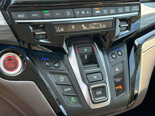Platinum White Pearl 2026 Honda Odyssey Elite
