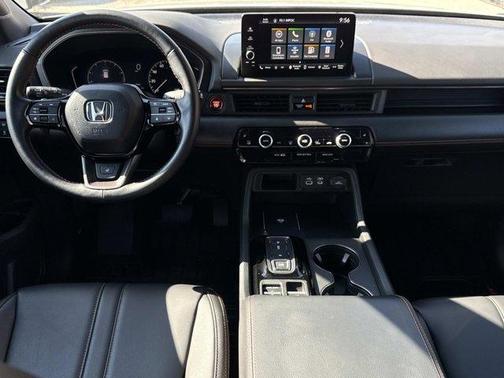 Lunar Silver Metallic 2024 Honda Pilot TrailSport