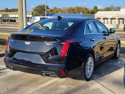 2024 Cadillac CT4 Luxury