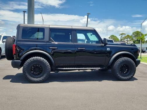 Shadow Black 2025 Ford Bronco Big Bend