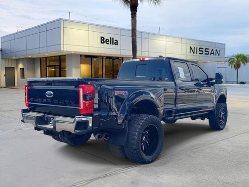 Agate Black Metallic 2023 Ford F-350 Lariat Super Duty