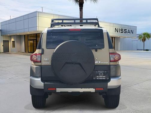 Quicksand 2014 Toyota FJ Cruiser Base