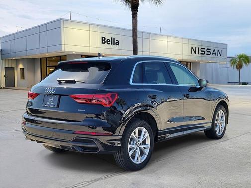 2021 Audi Q3 45 S line Premium