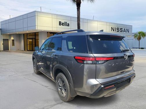 Gun Metallic 2026 Nissan Pathfinder SV
