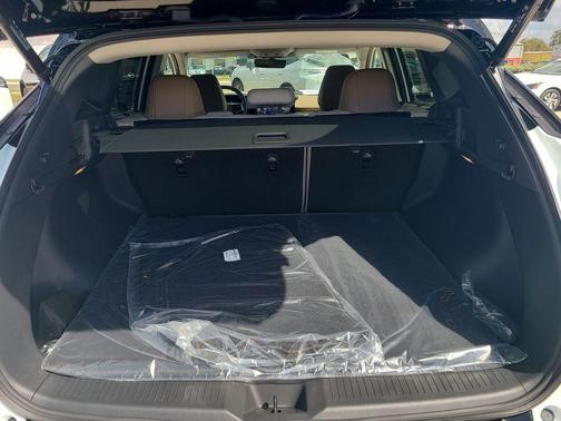 White / Black 2026 Nissan Murano Platinum