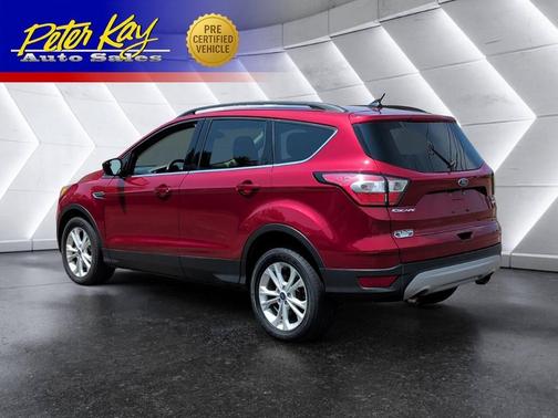 Ruby Red Metallic Tinted Clearcoat 2018 Ford Escape SE