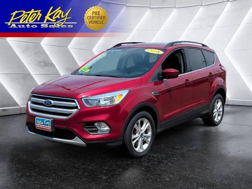 Ruby Red Metallic Tinted Clearcoat 2018 Ford Escape SE