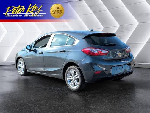 Graphite Metallic 2019 Chevrolet Cruze LT