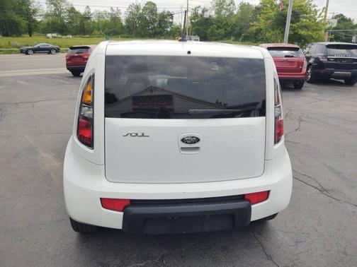 2010 Kia Soul +