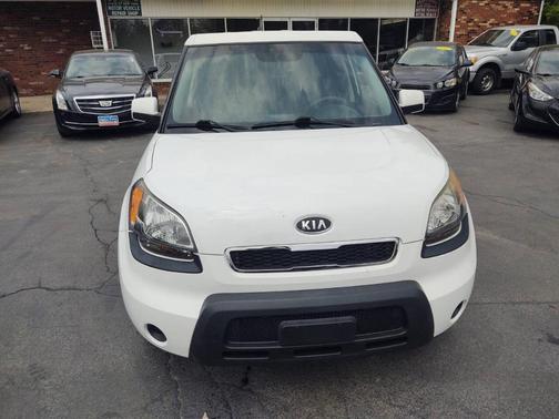 2010 Kia Soul +