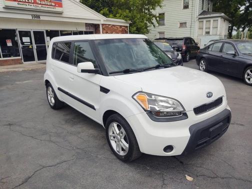 2010 Kia Soul +