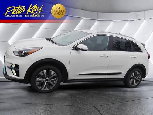 Snow White Pearl 2022 Kia Niro EV EX