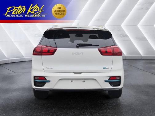 Snow White Pearl 2022 Kia Niro EV EX