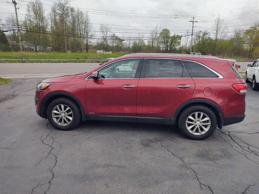 2018 Kia Sorento LX