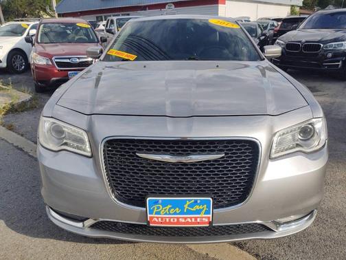 2015 Chrysler 300 Limited