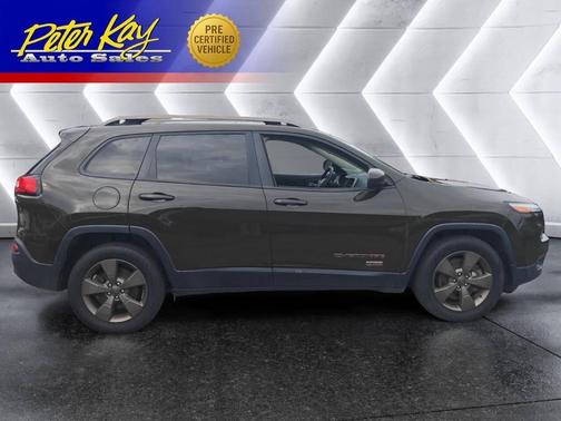 Green Clearcoat 2016 Jeep Cherokee Latitude