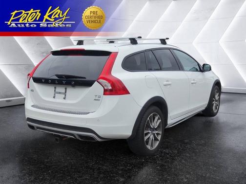 Ice White 2018 Volvo V60 Cross Country T5