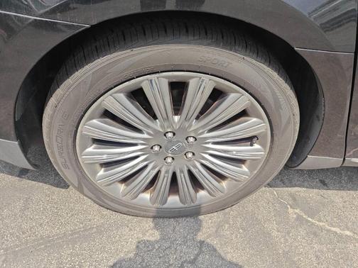 2013 Lincoln MKS Base