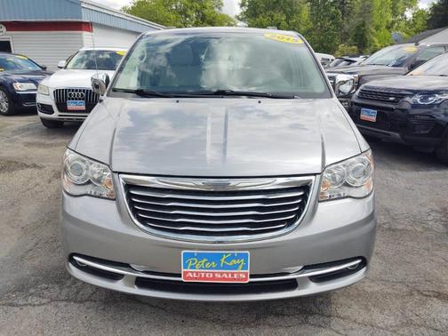 2015 Chrysler Town & Country Limited Platinum