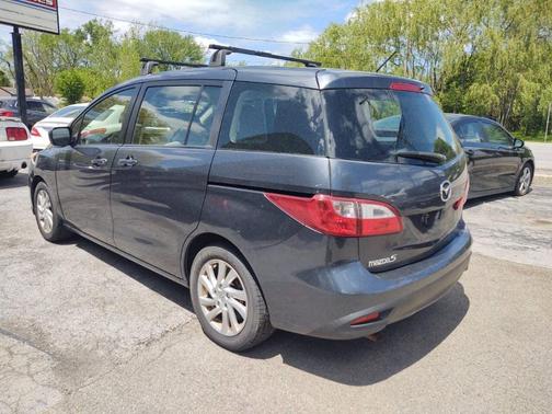2012 Mazda Mazda5 Sport
