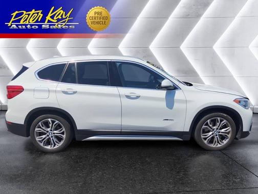 Alpine White 2017 BMW X1 xDrive 28i