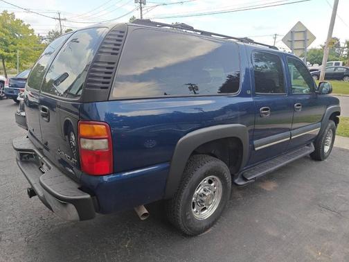 2002 Chevrolet Suburban 2500 LS