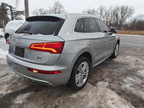 2018 Audi Q5 2.0T Premium Plus