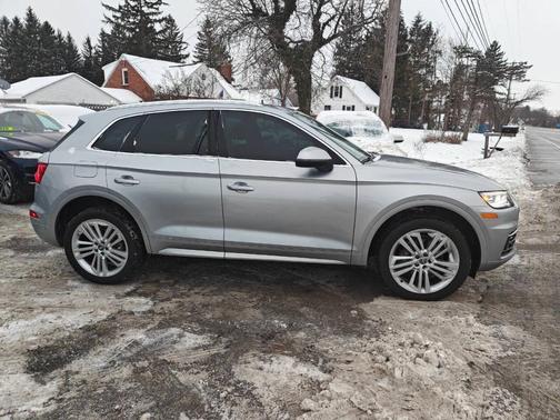 2018 Audi Q5 2.0T Premium Plus