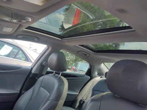 2012 Hyundai SONATA Limited 2.0T
