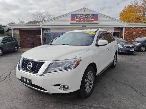 2016 Nissan Pathfinder SV