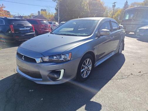 2016 Mitsubishi Lancer ES