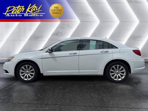 Bright White Clearcoat 2014 Chrysler 200 Limited