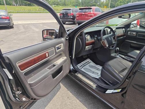 2009 Lincoln MKZ Base
