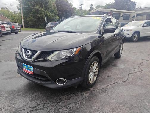 2017 Nissan Rogue Sport SV