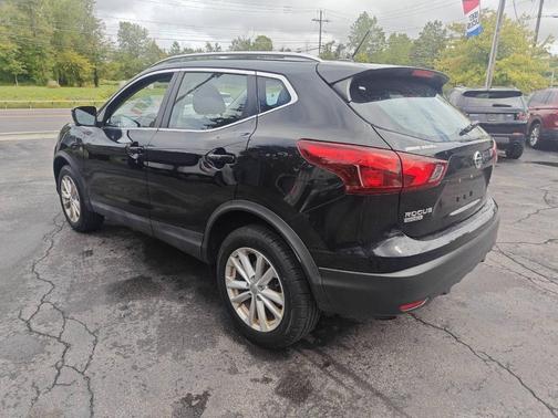 2017 Nissan Rogue Sport SV