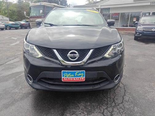 2017 Nissan Rogue Sport SV