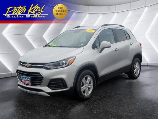Silver Ice Metallic 2017 Chevrolet Trax LT