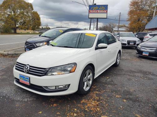 2015 Volkswagen Passat 1.8T Limited Edition