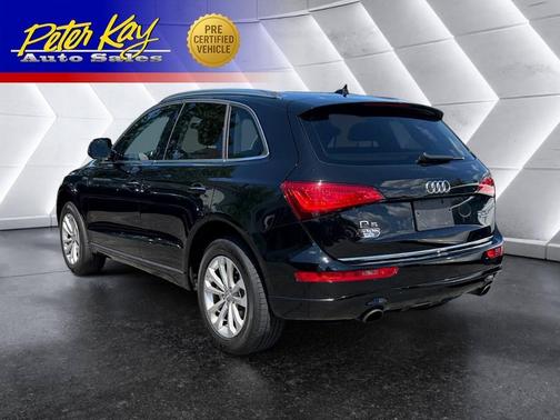 Brilliant Black 2016 Audi Q5 2.0T Premium
