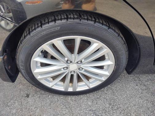 2013 Subaru Impreza 2.0i Premium