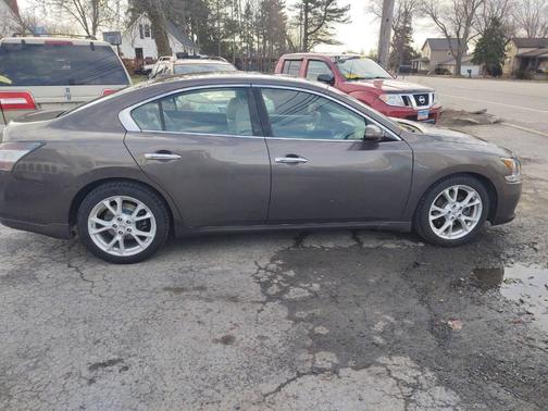 2013 Nissan Maxima SV