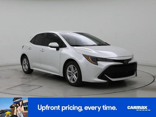 White 2022 Toyota Corolla Hatchback SE